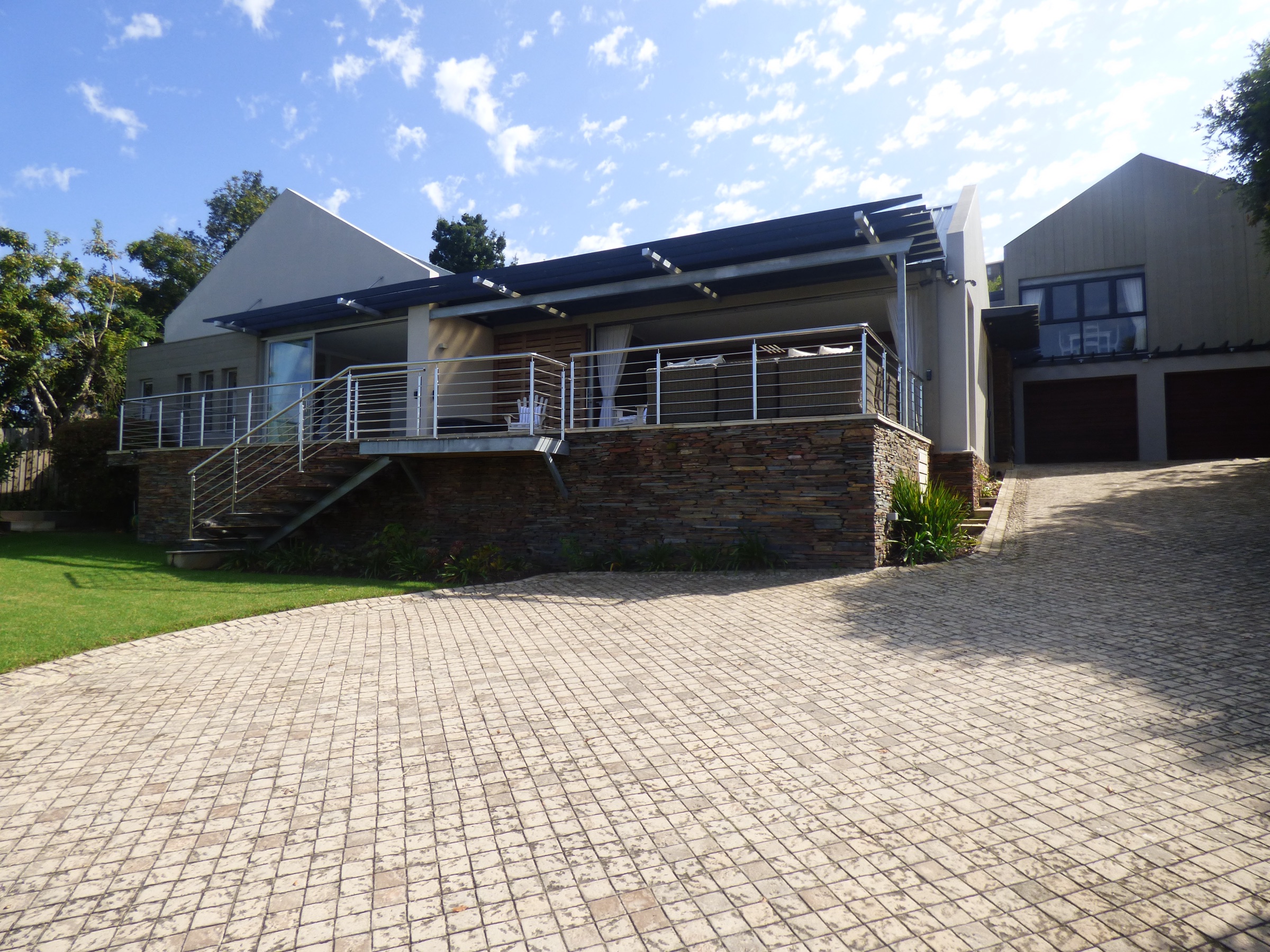 Coastal Home — photo 3